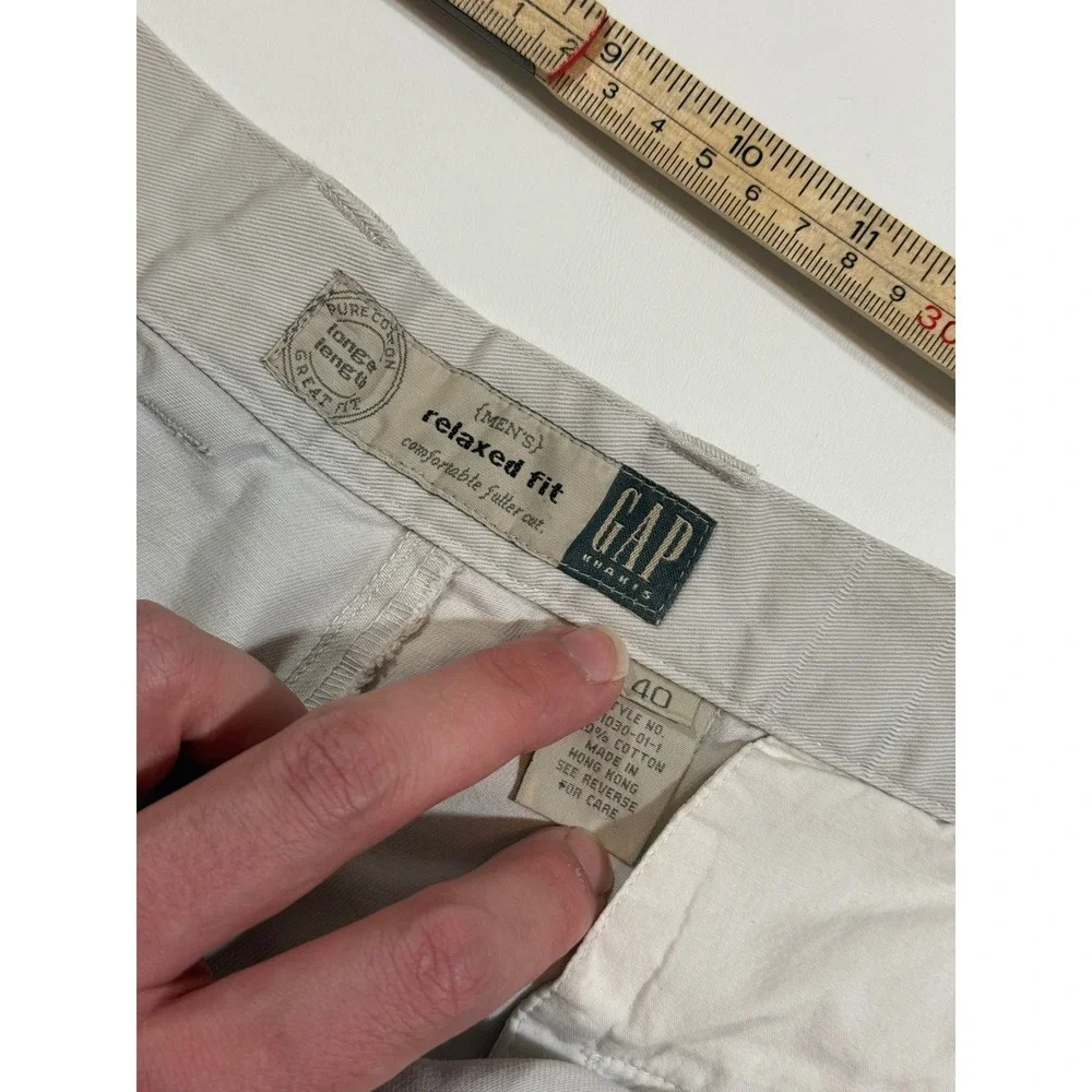 Gap Khakis Shorts Mens 40 Tan Good Relaxed Fit Pleated Cotton Vintage 90s Y2K